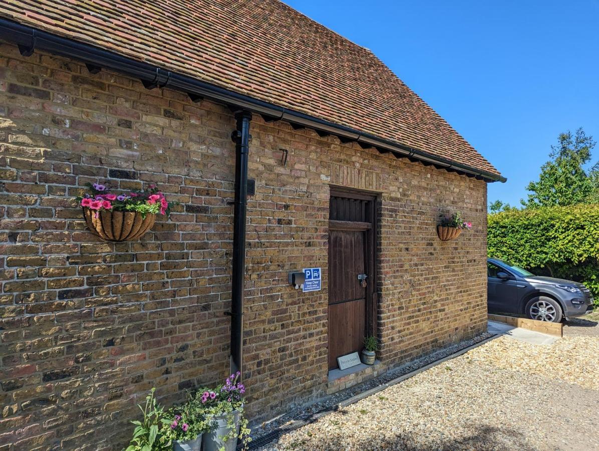 Myrtle Stables - Converted, Self-Contained, Countryside Hernhill Exterior foto